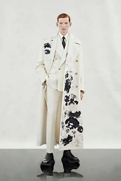 Look 24